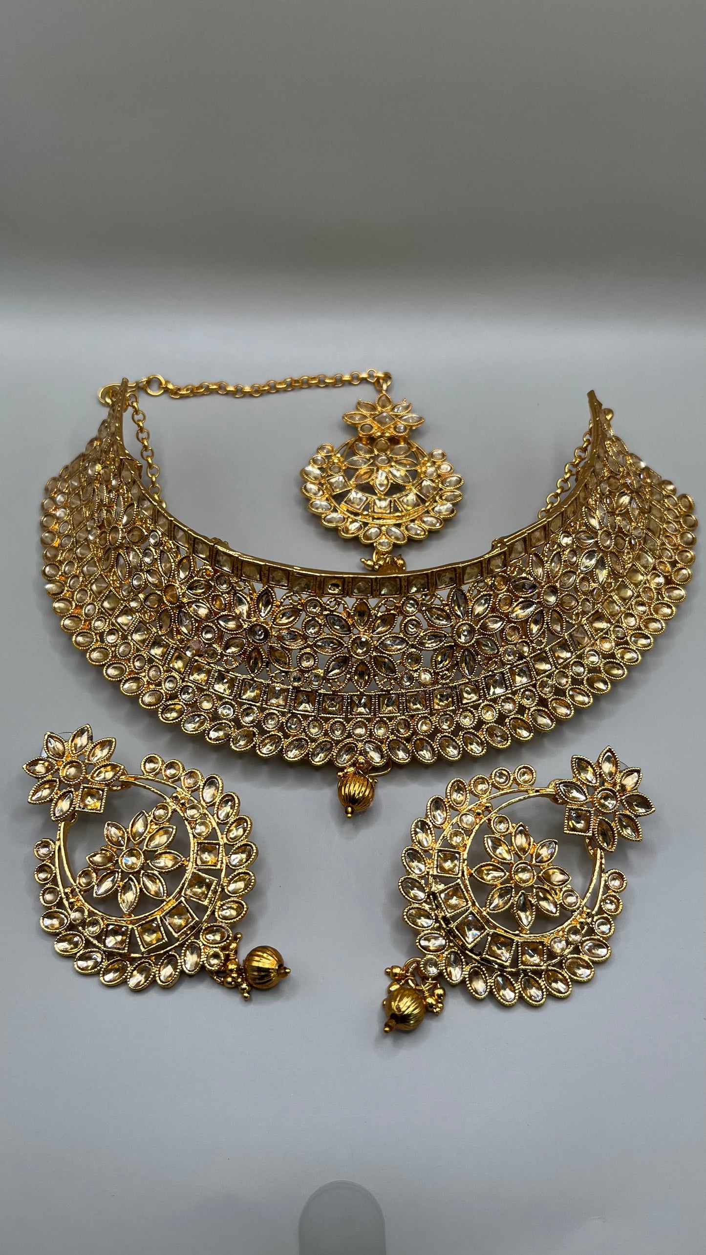 Parure et bijoux de tête