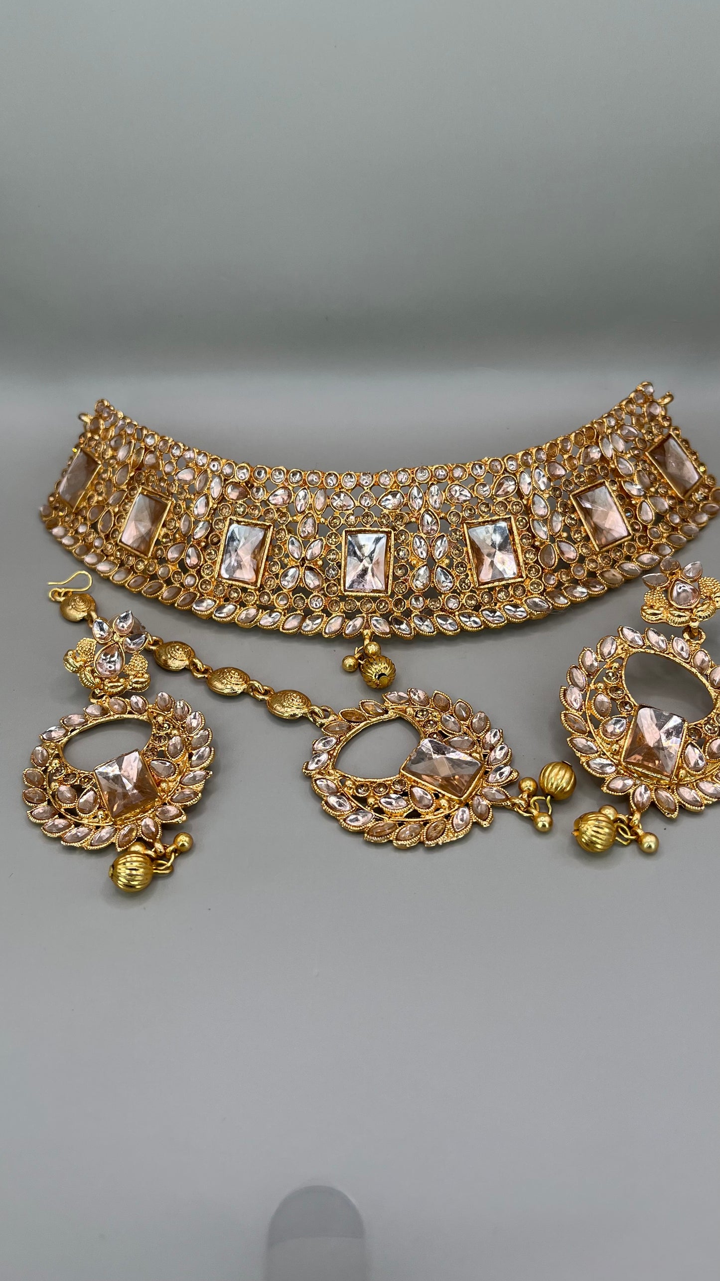 Parure et bijoux de tête