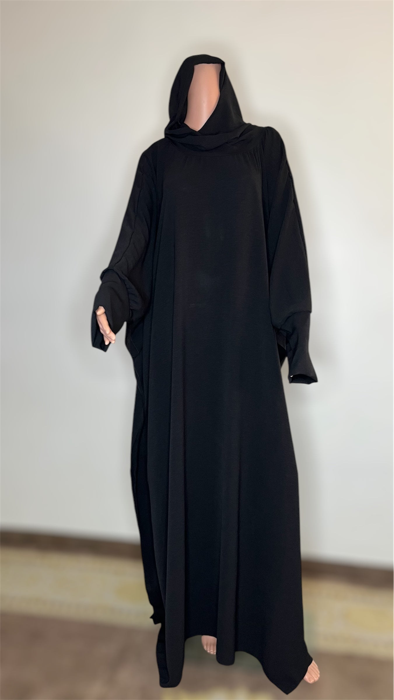 Abaya saoudienne avec capuche