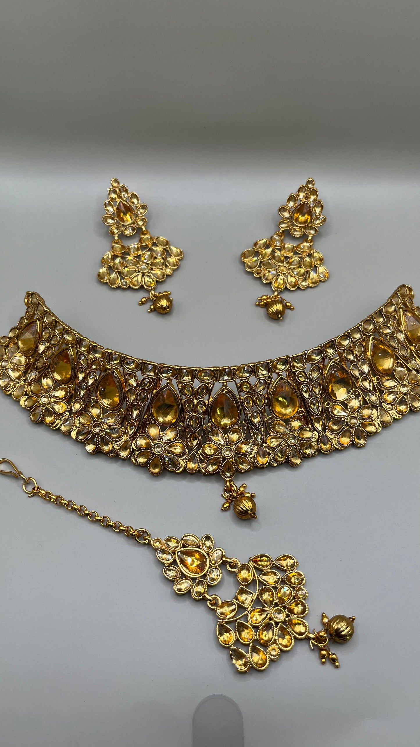 Parure et bijoux de tête
