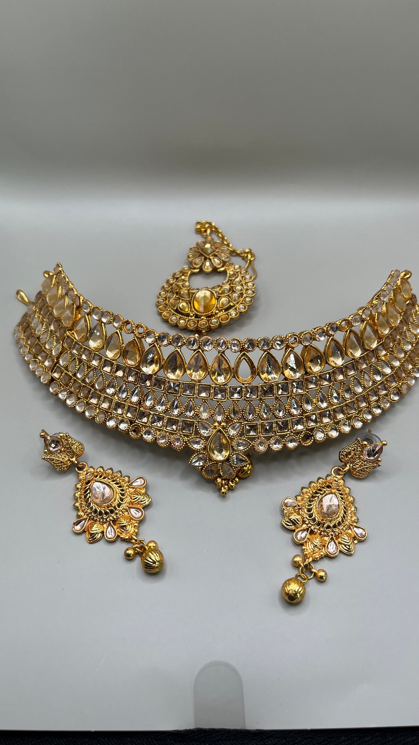 Parure et bijoux de tête