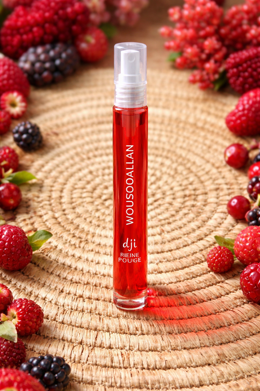 Woussoualan Dji – Reine Rouge | Parfum aux notes de fruits rouges
