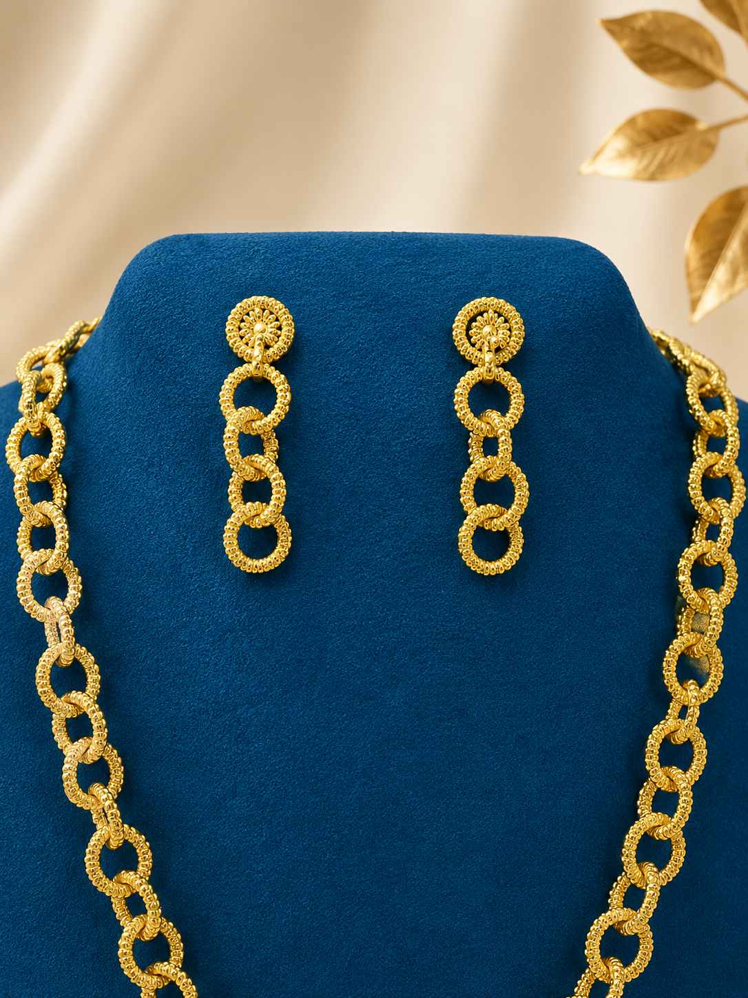 Parue avec bijoux de tête